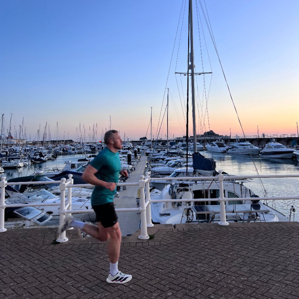 Tom running
